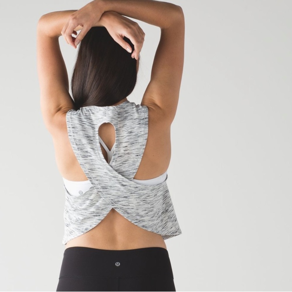 Lululemon fast as light muscle tank
